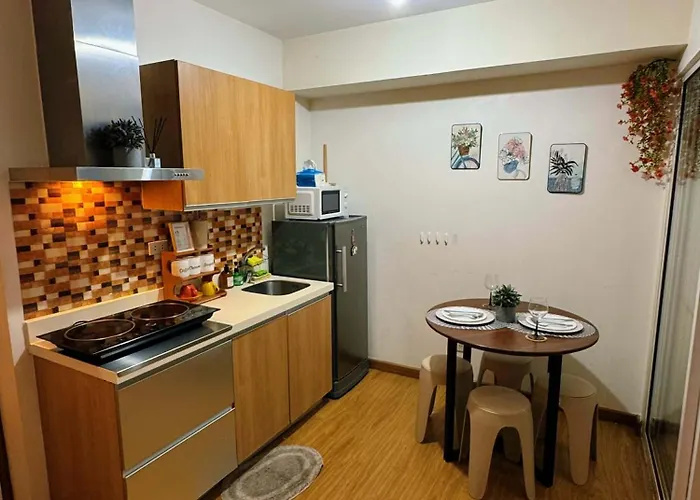 The Warm By Anc At Azure * Manila