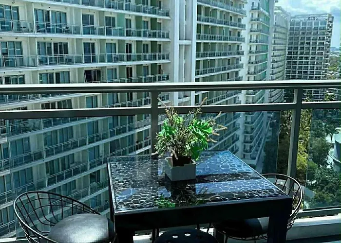 The Warm By Anc At Azure * Manila