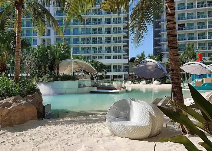 The Warm By Anc At Azure *